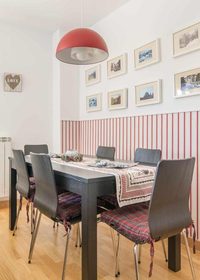 El Balcon Familiar Del Pacino Apartment Sallent De Gallego Exterior photo