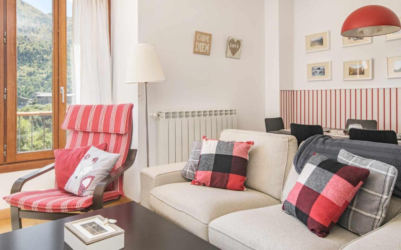 El Balcon Familiar Del Pacino Apartment Sallent De Gallego Exterior photo